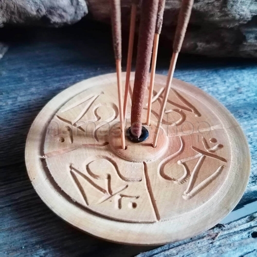Porta Incenso in legno inciso con OM Tibetano